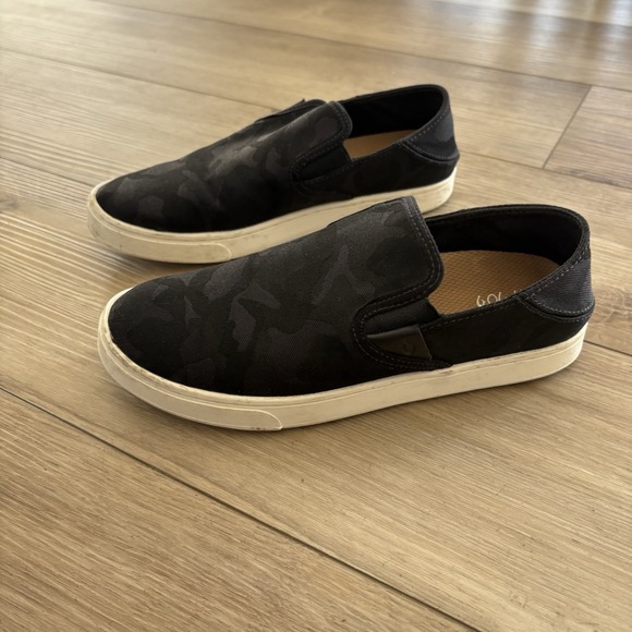 OluKai Pehuea Pai Women's Size 7.5 Black Camo Casual Slip On Sneakers Shoes - Picture 3 of 6